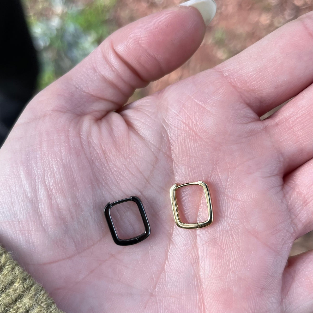 U-Shaped Hoops