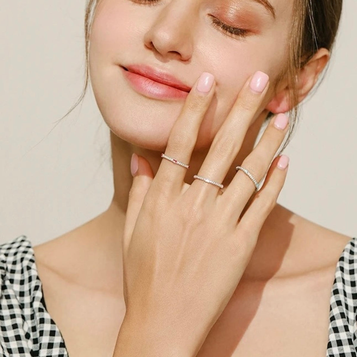 Enamel Hearts Ring