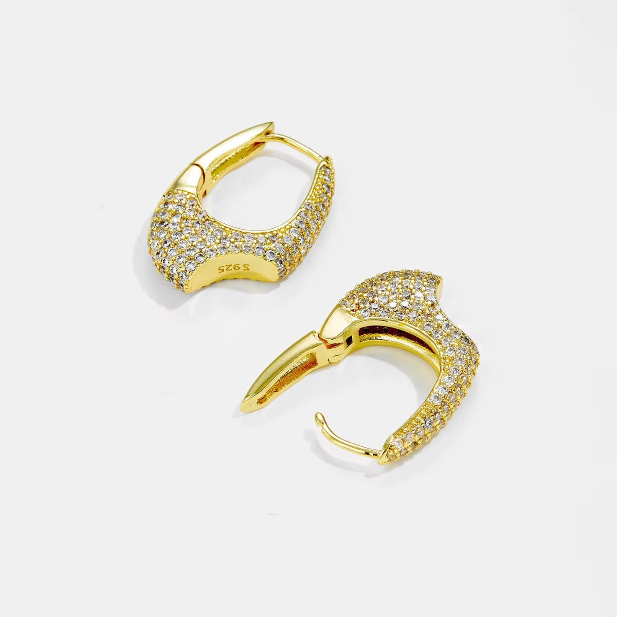 Iconic Curve Hoops
